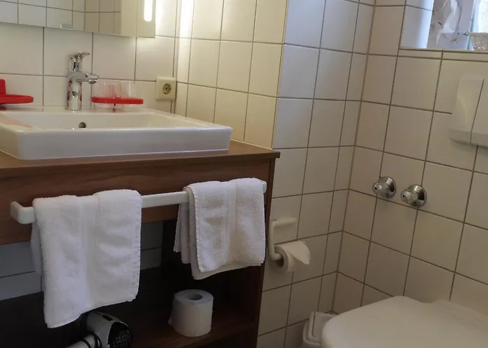 Dinkelsbuhler Kunst-stuben 3*