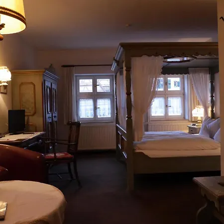 Otel Dinkelsbuehler Kunst-stuben